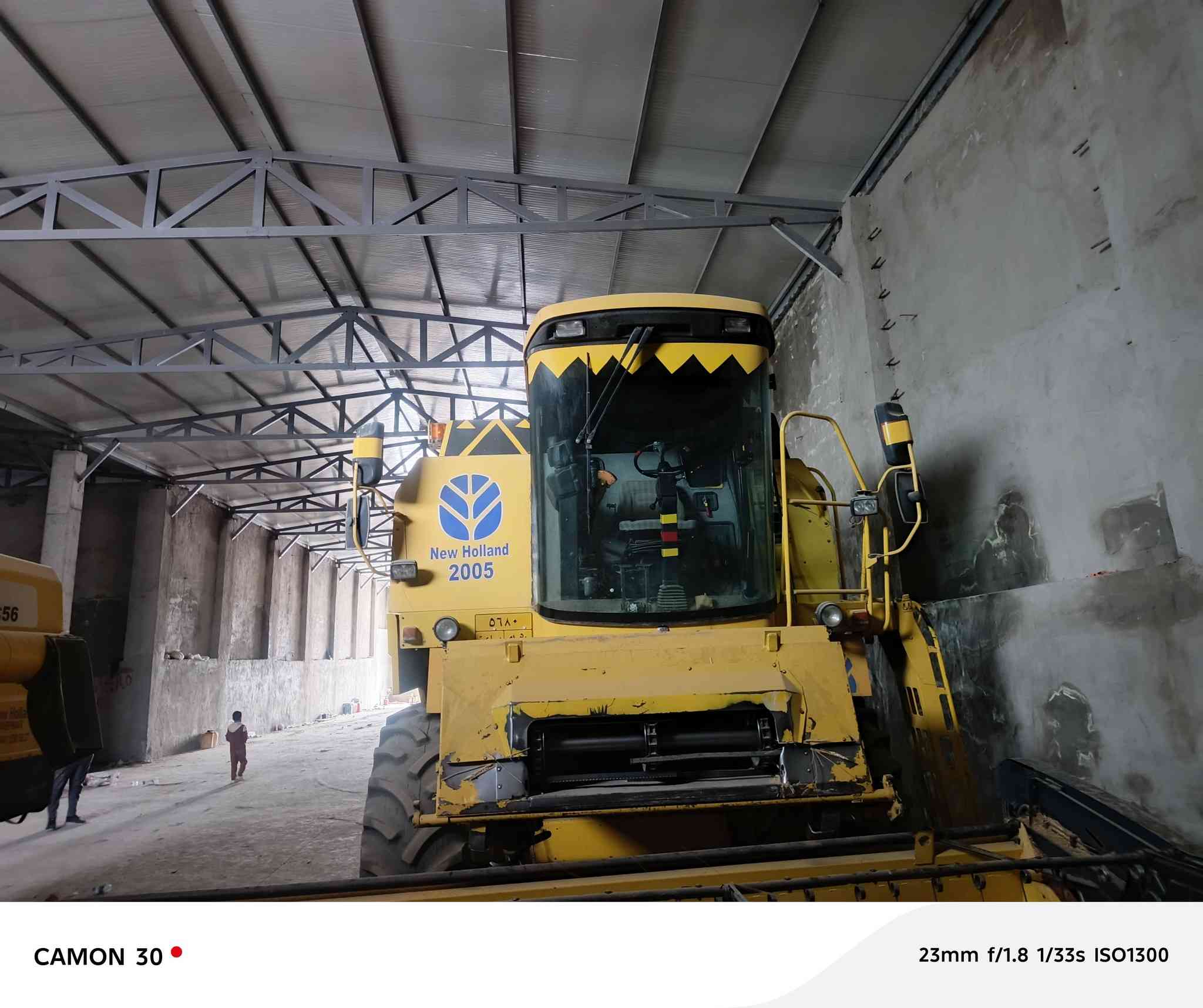 للبيع دراسه نيوهولند 2005 تك درام طبله 15 للاستفسار الاتصال ***********
