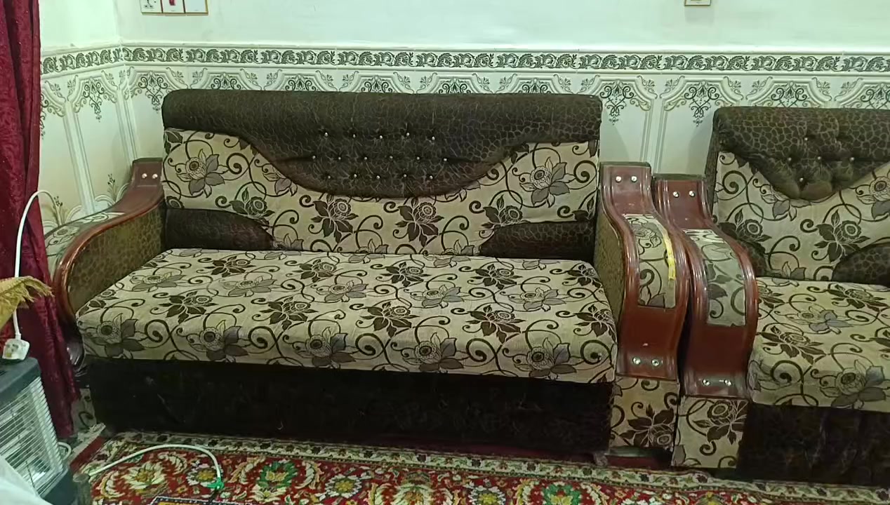 تخم تسكام ب125 بي اضرار مو قويه يعني  رجلين بيهن مكسرات وكو مزكات بسيطه بي  هو واضح بصور وسنك المنيوم حوضين موضح بصور بي ضرر بسيط بس كلش قوي 75 مكان كوفه قرب مسلم بن عقيل


**إذا كنت صاحب هذا الإعلان وتريد حذفه لأي سبب، رجاءا أرسل رسالة إلى الدعم الفني**