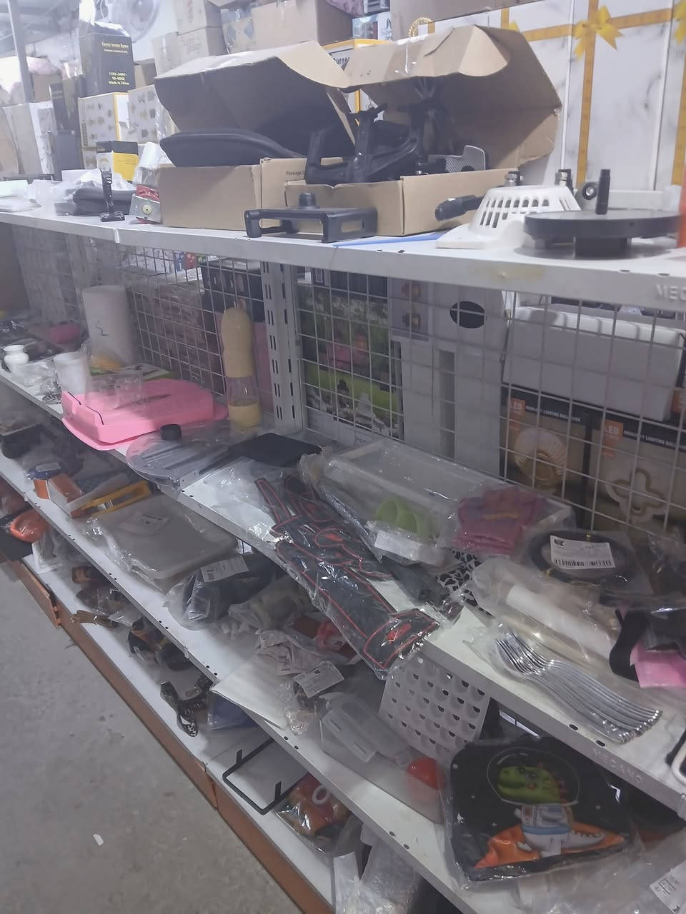 بسم الله وعلى بركة الله 
تخفيضاات وعروض ع بضاعه الأمازون 
اي قطعه ب٥٠٠ 
العنوان فلوجه حي الضباط شارع المستشفى مجاور دكتوره محاسن اسم المحل مجمع الأخوين للتبضع المنزلي 
متواجدين لساعه ١٢ ليلا


**إذا كنت صاحب هذا الإعلان وتريد حذفه لأي سبب، رجاءا أرسل رسالة إلى الدعم الفني**