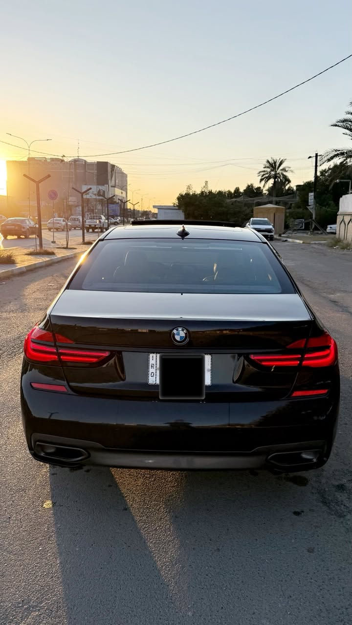 Bmw 740 M packge 2018
xdrive 
وارد امريكي 
صبغ ٤ قطع ايرباك برده 
ماشيه 130k 
السياره محرك وكير وكهربائيات كفاله 
رقم بغداد
السعر 257$  
مكانها بغداد
***********
