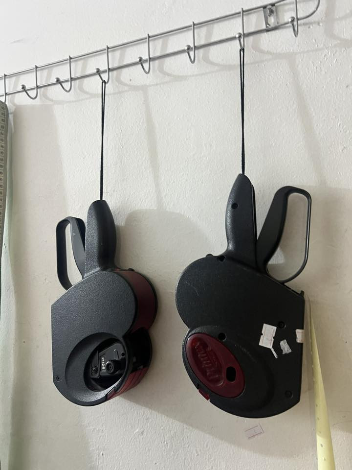 للبيع 📣📣📣

مقص كهربائي حجم ١٢ ( نظيف جداً ) 

اوتي بخاري ( سلفر ستار ) 

حامله بكرات خيط ( عدد ٣ )

اله ترقيم الفصال ( عدد ٢ مع اللواصق ) 

للاستفسار واتساب فقط  ***********
