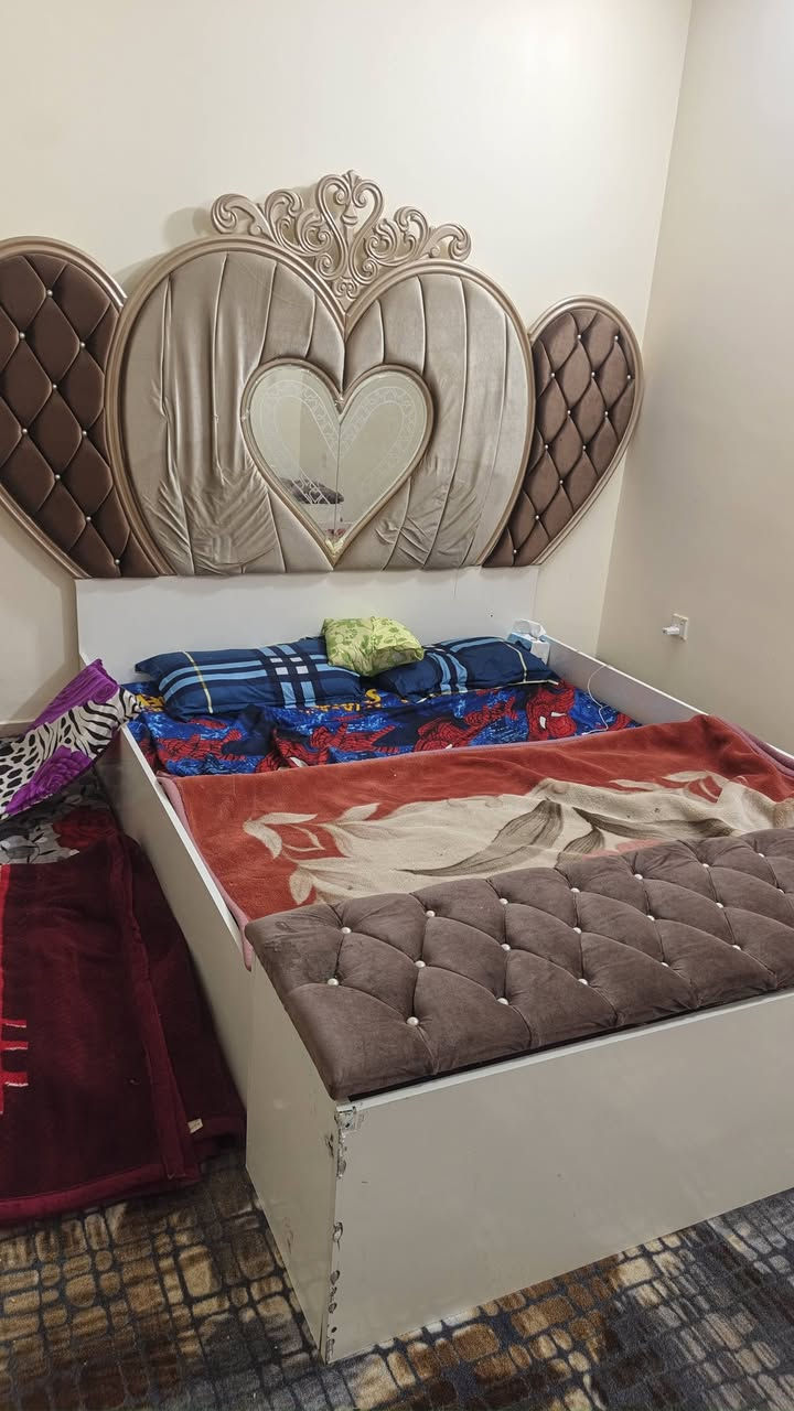 غرفه نوم تركي غشب ثقيل عوزة نجار يرتبه 
سعر ٥٠٠ ////***********
