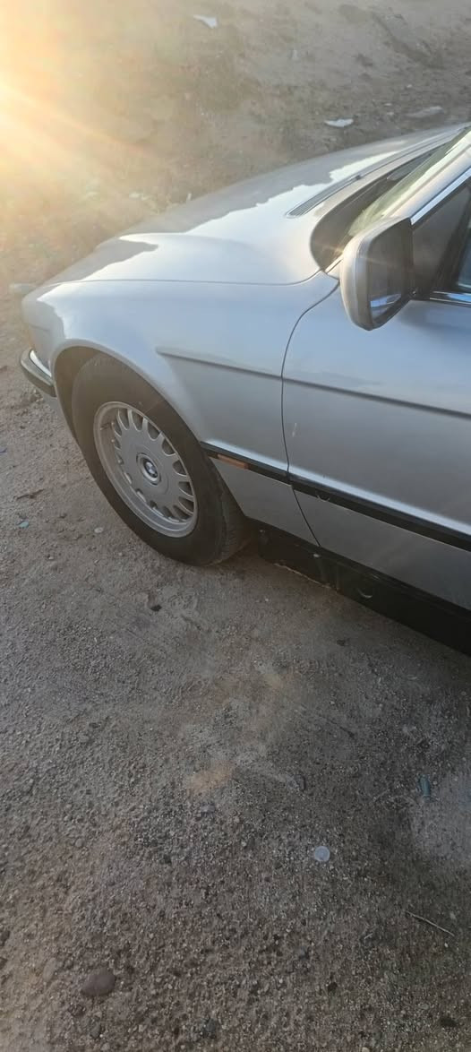 بي ام خفاش ٧٤٠ مديل٩٦ جاهزه مصبوغه جماليه تبريد كهربائيات محرك كير حداده كله تمام بصره شط العرب ***********
