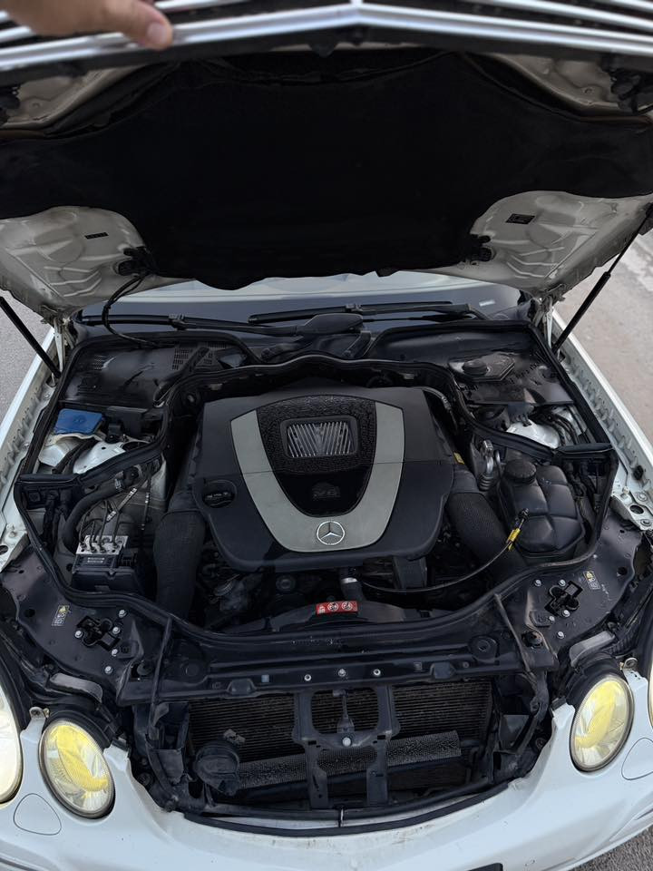 السلام عليكم 

E280 2009 W211 M272
وكالة الكويت 
ماشية ٢٥٠ الف
حساسات امامية خلفية 
الراديو مالتها شاشة كاملة بلادية مو تحوير
بصمة بالگير مثل مال cls
كروز و لمت سرعة 
تبريد بالتكم
تحكم خلفي
صندوق كهرباء 
اربعة بيبان بصمة
تبريد و تدفئة كشنات
بانوراما 
كشنات امامية ثنينهن كهربائي
رقم بغداد الجديد وهزة جديدة
مكانهة بغداد زيونة 
بيهة جاملغ امامي صبغ صفحة سايق بدون حادث بدون دواخل و بارد بلبابين نفس صفحة 
سعر ١٦٧$
***********
