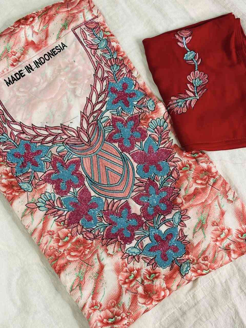 قطعة تخبل وما تتفوت ✨
مخاور حرير يجي 4 متر كامل بدون خياط

حتى تخيطينه بالموديل اللي يبرز أنوثتچ ويخليها تفصيل خاص إلك 👗💫

تفاصيل تطريز وحفر على الردن والصدر

وشال أنيق مكمل الإطلالة… يعني الطلّة جاهزة وفخمة من كل جهة 👑

الحرير بلمعته ونعومته يخليچ تبين أرقى وأفخم بدون أي مجهود ✨
💥 قطعة مميزة للمناسبات والزيارات والعيد

💥 فخامة تبين من أول نظرة

لا تترددين… اللي تحب التميز تعرف تختار �


**إذا كنت صاحب هذا الإعلان وتريد حذفه لأي سبب، رجاءا أرسل رسالة إلى الدعم الفني**