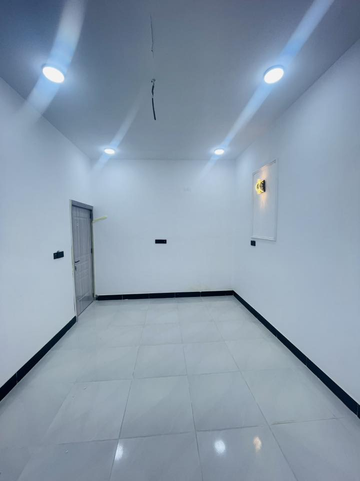 سلام 🙋‍♂️
#دار_مساحه_١٠٠_م

طابو زراعي سند ٢٥ صرف

النجف #ملحق ميسان خلف سكله الكرعاوي 
السعر ٤٦ مع المجال 
بناء ممتاز 
بناء ممتاز 

درجه اولى ) 
 ***********
