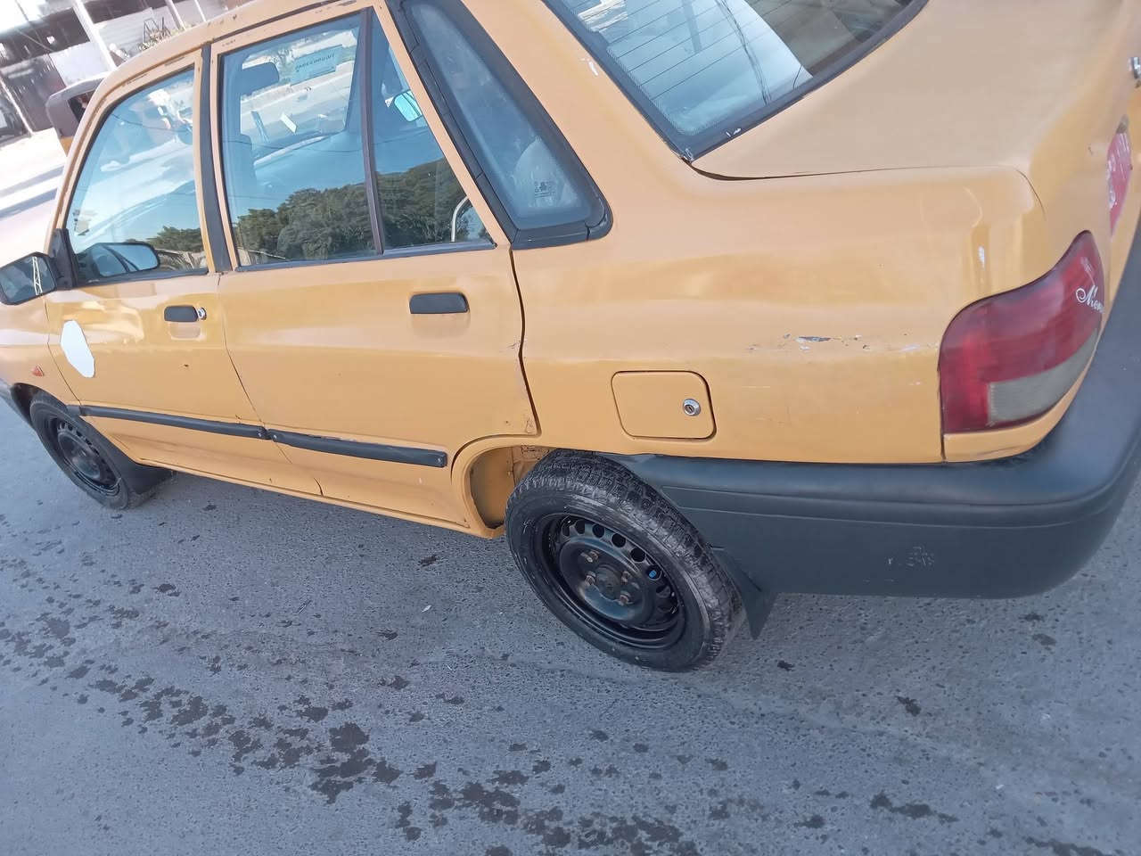 السلام عليكم  سايبا ١٤ رقم احمر مير ومكينه وصدر جدد تخم تاير جديد  داخل حلو السياره خير من الله  مبدل بيه جاملغ  الأمامي الأيمن  فقط  كهربايات كله شغاله 
بسم جيرانه تحويل ثاني يوم السياره عليه مطلوبه هيئه على المشتري  تقريبآ ٧٠٠ الف تقريبآ علي المشتري اني ابيع بس بصمه عليه 
السعر مناسب 
مكاني بغداد الغزاليه 
هذا رقمي***********
