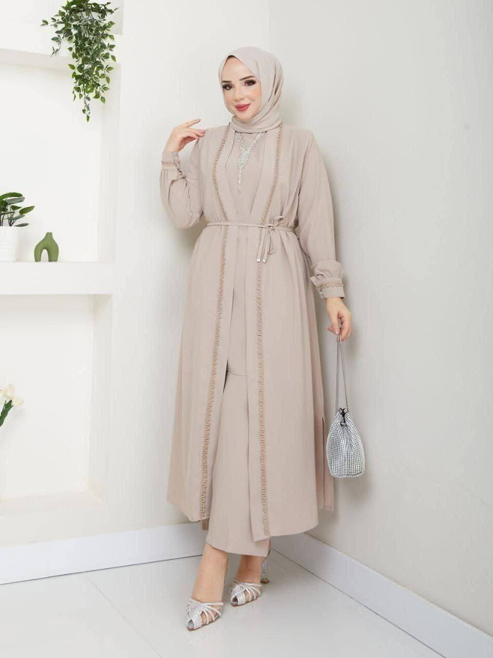 جمال  ولمسة وفخامة 🪞
سوت نسائي 
مكون من 3 قطع
 اقماش الإيروبين
 يجمع بين الأناقة والراحة، ويتميز بتصميمه العصري  يناسب مختلف الأذواق والمناسبات. 
القياسات من 38 الى 52


**إذا كنت صاحب هذا الإعلان وتريد حذفه لأي سبب، رجاءا أرسل رسالة إلى الدعم الفني**