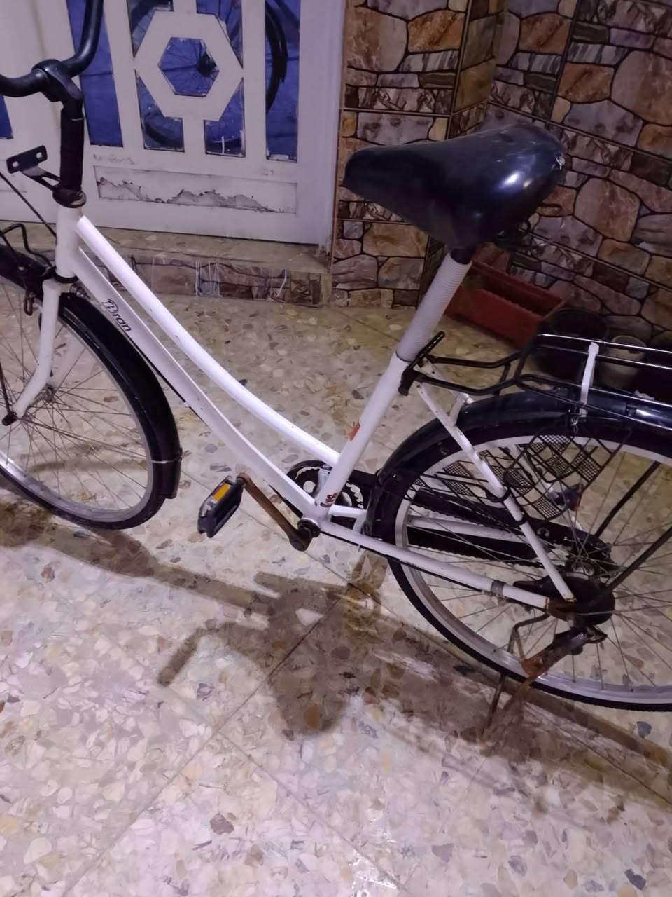 بايسكل البيع موديل١٨ البسكل نضيف المكان حله السعر 70او بي مجال الشراي يجي خاص


**إذا كنت صاحب هذا الإعلان وتريد حذفه لأي سبب، رجاءا أرسل رسالة إلى الدعم الفني**