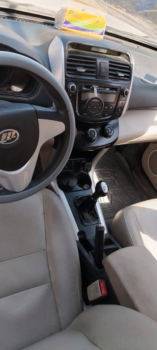 السلام عليكم 
ليفان X60
مديل 2016
السنوية 2031 تنتهي ستوة مجدد بسمي 
تخم تاير جديد 
تبريد ثلج 
لايت زينون 
دواخل بيجي 
السيارة جاهزة
مال جناي 
كير ومكينة جدد مكينة 1800 بلادي 
(كير عادي )
السعر 70 بيهة مجال او مراوس حسب القناعة 
مكاني ابو الخصيب محيلة 
رقم تليفوني ***********
