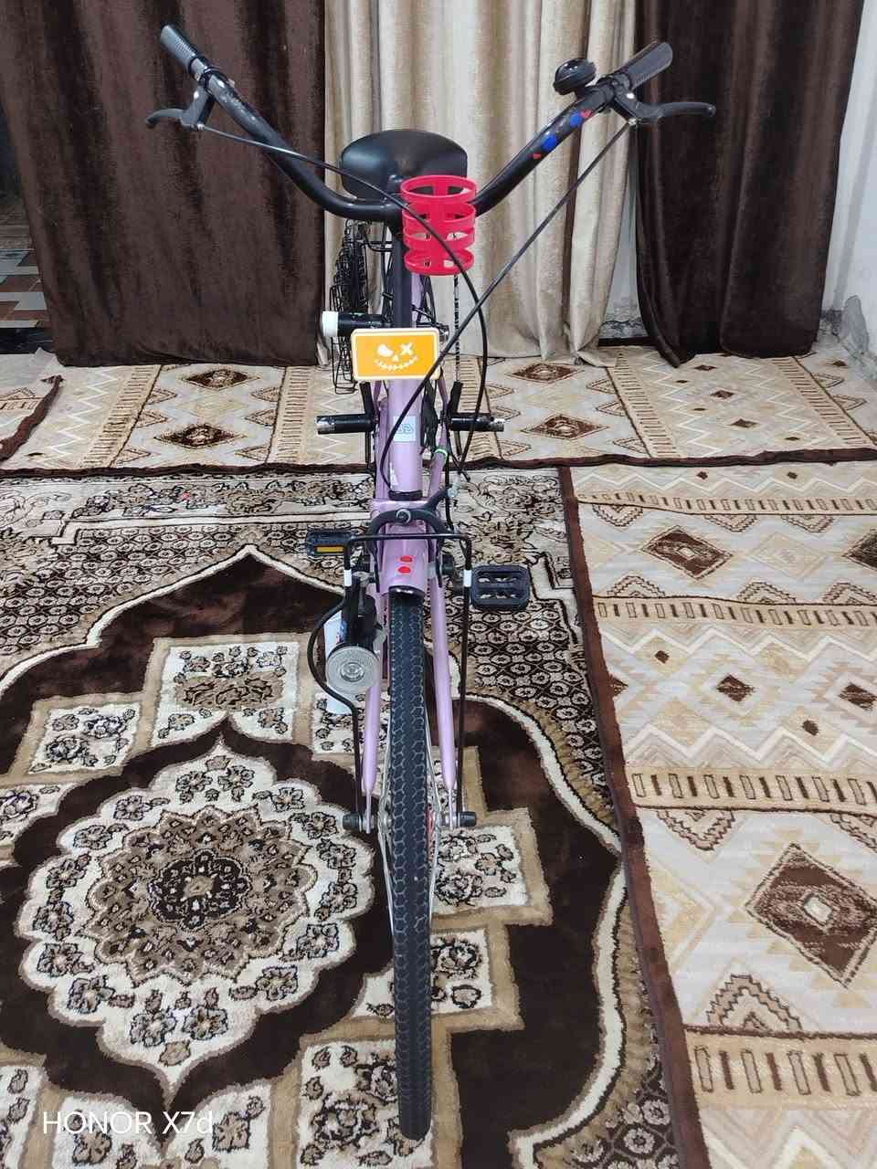 السلام عليكم بايسكل للبيع حجم 26 موديل 22 السعر 125 وبي مجال ***********
