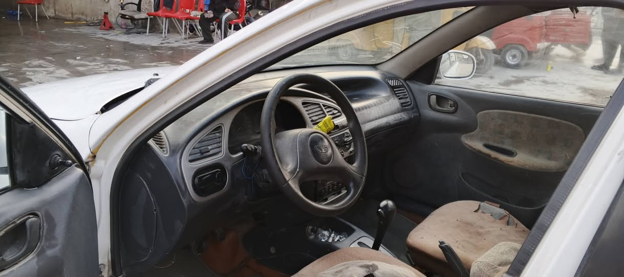 مكلف بل النشر اتصل عله صاحب السياره 
دايو لانوس موديل 2000تحويل مباشر مكينه وكير اوتو
سنويه ل27 مكان السياره الشعب السهر 25
‏‪***********‬‏
