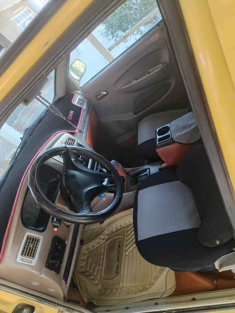 اسلام عليكم
شيري اكوين 2011 محوره مكورله يارس تخم تاير حداديه خير من الله كهرباءيات كله شغاله السعر 30بيه مجال مكان الساره بغداد سويب ***********
