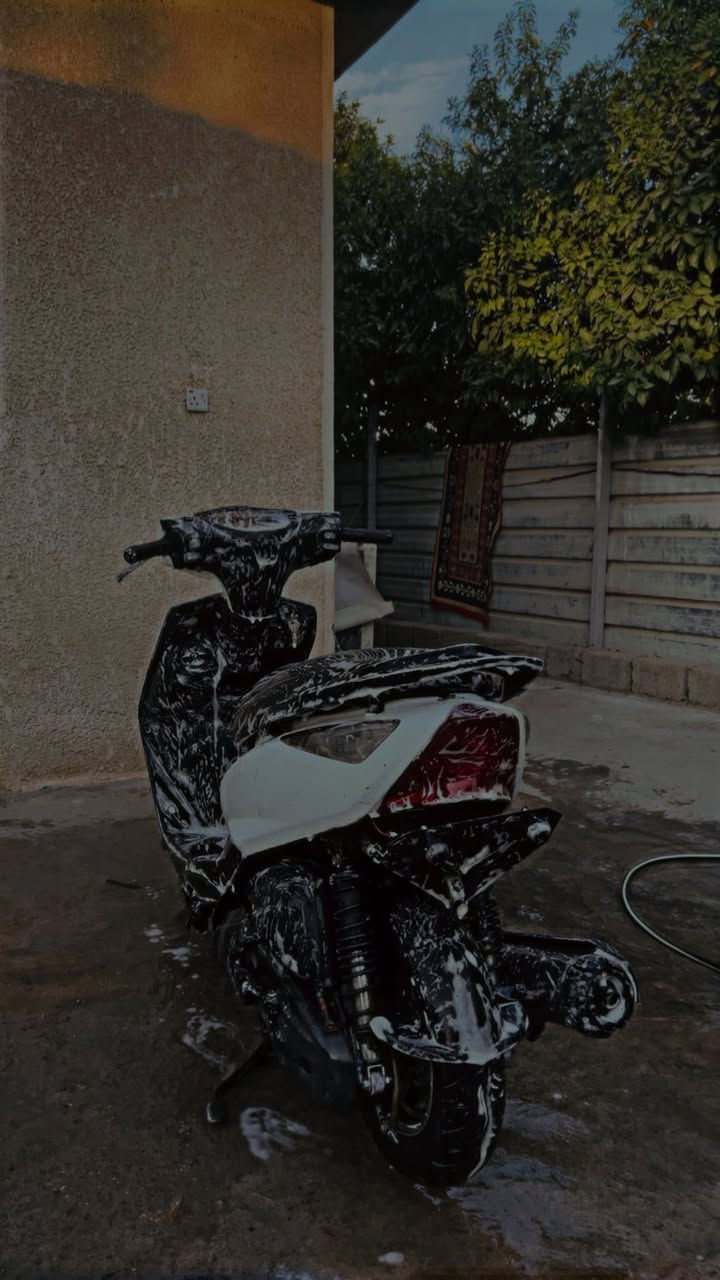 سلام عليكم
للبيع ماكس ثعلب حديث 
مكفوله من كلشي 
سعر (700)وبيهه مجال 
وهاي دراجه كدامكم 
***********
