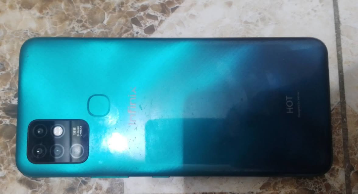 انفنكس هوت 10 مستخدم نضيف جدا
⭕المعالج: ثماني النواة ميدياتك 
⭕الرام: 4 جيجا بايت
⭕التخزين: 128 جيجا بايت
⭕الشاشة: 6.82 انش IPS LCD
⭕الكاميرا: مزدوجة العدسة 13+2 ميجا بكسل
⭕نظام التشغيل: اندرويد 10 واجهة XOS 6.0
⭕البطارية: 6000 مللي امبير
العنوان بغداد لايوجد توصيل
السعر 80 الف 
للتواصل وات ساب 
0778 011 1016
