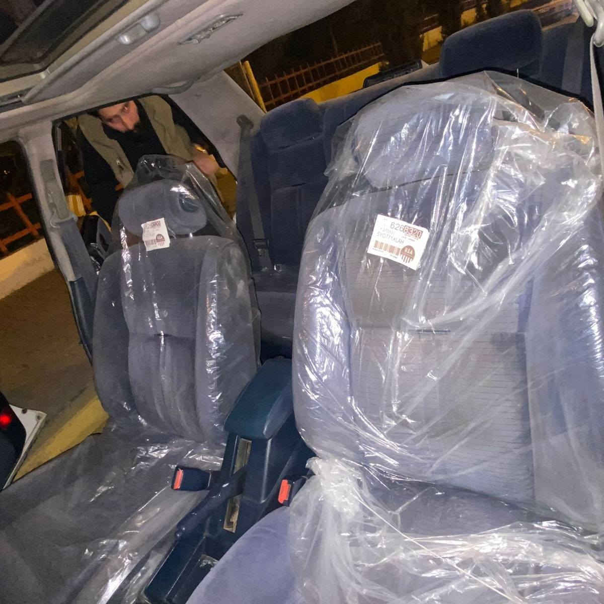 توێتا کراون سیدان ساڵۆن مۆدێل: 1989 گێر ئۆتۆماتیک 
-مەکینەی ئەرنەبی ٣٠٠٠ /سێ هەزاری  vvt لەسەرە
-گێچ ئەلیکترۆنیە
لەسەر دەقی شەریکە ماوەتەوە 
ماشاءالله ئاوی چاو ئەبات و سەلاجەو ٤ جام کارەباییە 
و سەقف سلایتە ئارمو ئەوەلیاتی سلێمانی 
و بە شەرتی غرامە  مالڵی دۆستە 
مەکینەی ئەرنەبی سێ هەزاری لەسەرە 
ماشەللە لە قوەتی خۆی بێ زارە 
هیچ دەعمێکی نیەو زۆر پاکە بێ بۆیاخ
 تەنها ١ پەلە ساردی هەیە 
 هەمو گیانی بەشەرت 

سـعـر : لە کۆمێنت داوابکە ڕاستەوخۆ بۆت دێت 📥 

گێر و مەکیەنەی بەشەرت 
هیچ کێشەیەکی تێدا نییە 

ژمارەی خاوەنەکەی 
***********
