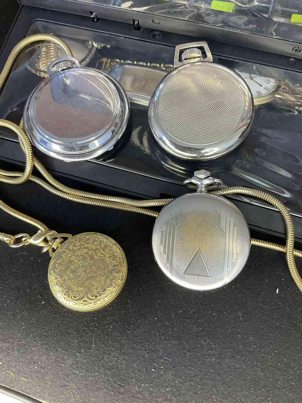 اربع ساعات جيب نصب تكويك 3 سويسري 1 امريكي السعر225 شامل التوصيل


**إذا كنت صاحب هذا الإعلان وتريد حذفه لأي سبب، رجاءا أرسل رسالة إلى الدعم الفني**