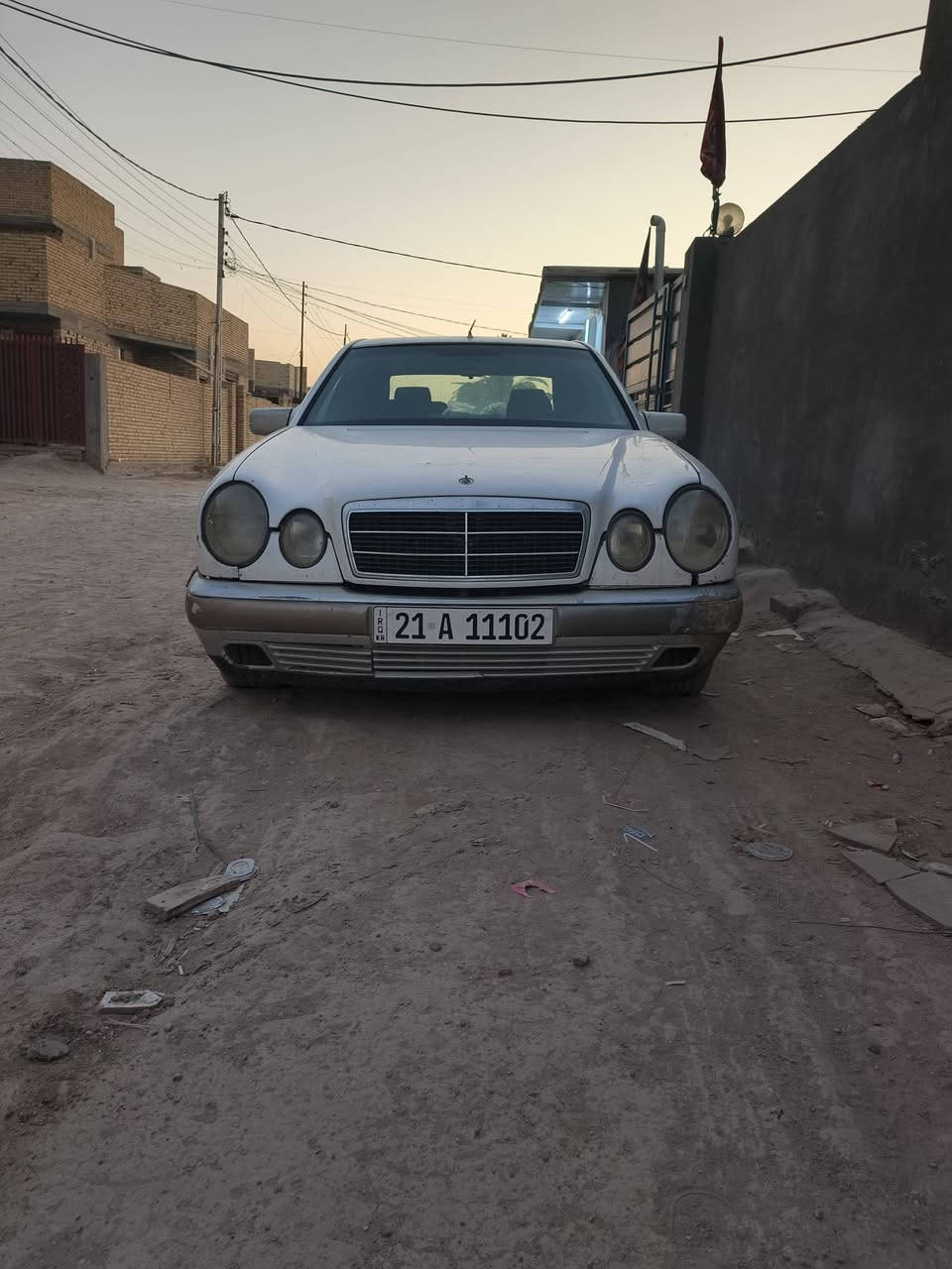 السلام عليكم 
للبيع أم عيون موديل١٩٩٧ 
سنوية صار ١٥ يوم من جددتها بأسمي
تاريخ انتهاء السنويه٢٠٣١
مكينة ٣٠٠٠ VVTI نظيفه كلش فول شلعه
كصتها جنطه تحويل ثاني يوم
سعرها ٤٠ وبيها مجال قليل
موبايل ***********
بابل الحمزة الغربي
