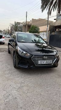 للبيع سيارة هونداي اكسنت موديل 2022 رقم اربيل سنوية بأسمي لون اسود وار...