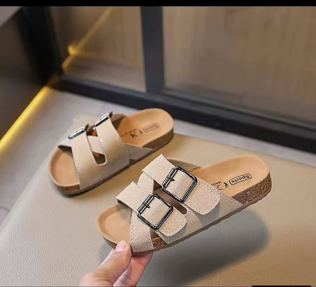 #شوبنك ديڤا 
تحطيم  الاسعار 
4 قطع بـ10
القياس 36/37فقط
والقياسات 38/39/40/41
سعر القطعة ب 5
سارعو الحجز حبايب ❤
للحجز خاص او واتساب 
***********
