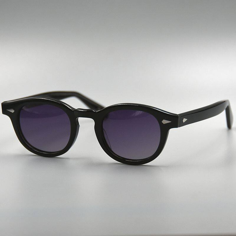 بمناسبة عيد الفطر المبارك 
اقوى عرض بالعالم 
تخفيض لمدة 3 أيام 30% وتوصيل مجاني 
على نظارة كاظم الساهر الأصلية 
نظارة موسكوت الأصلية 
كاملة المرفقات 
الوحيدة بالعراق اصيلة 
صنع في نيويورك 
عدسة مستقطبة مصنوعة من البولي كربونيت 
إطار اسسيت إيطالي 
فلاتر بلوكات وuv400 
تلبسها بليل وبنهار وبكل وقت يعجبك 
قياس 49 ملامح وسط وناعم 
كاملة المرفقات مع الحافظة الجلد 
للحجز على خاص 
أو مراسلة واتساب ***********
توصيل لكل محافظات 
نقدا وبالاقساط
