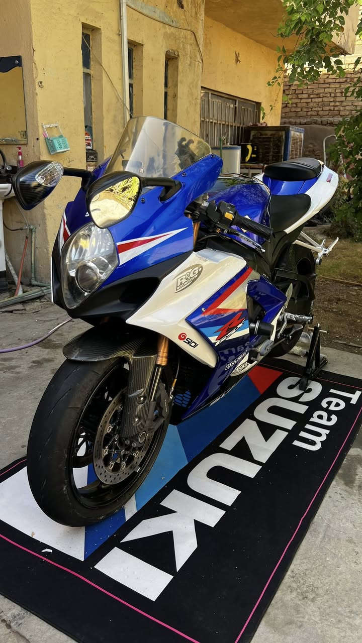 سلام عليكم للبيع جكسر 2008 بعده بحالت الوكاله مكفوله كفاله عامه شرط الفحص  دراجه مال رمبه دراجه بيه اضافات حلوه مكان الدراجه بغداد الحسينيه الشراي يتصل ويدلل خاص واتساب  ***********
