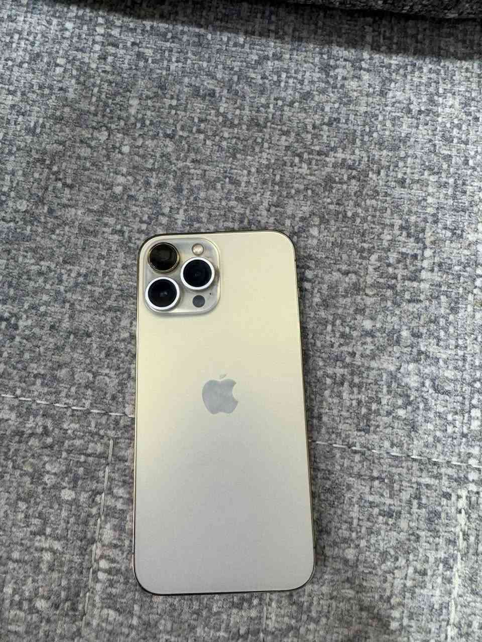 تلفون برو ماكس 13نظيف بيه فطر قليل من الخلف 
   سعر 600 الف 
***********
