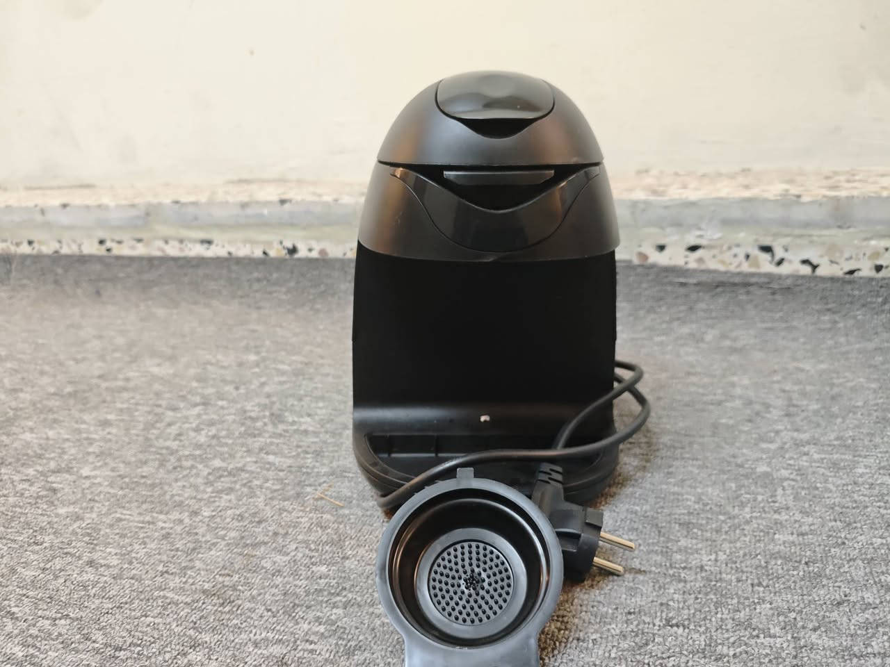 🔥 ماكينة قهوة PETRA ELECTRIC KM 36.07 للبيع 🔥

✅ نظيفة وحالتها جيدة
✅ تحضر 1 أو 2 فنجان قهوة
✅ بيها فصل تلقائي وخزان ماء قابل للإزالة
✅ حجم صغير وعملي للبيت أو المكتب

💰 السعر: 20 ألف دينار فقط
📍 التواصل خاص 
او وتساب 7824906287


**إذا كنت صاحب هذا الإعلان وتريد حذفه لأي سبب، رجاءا أرسل رسالة إلى الدعم الفني**