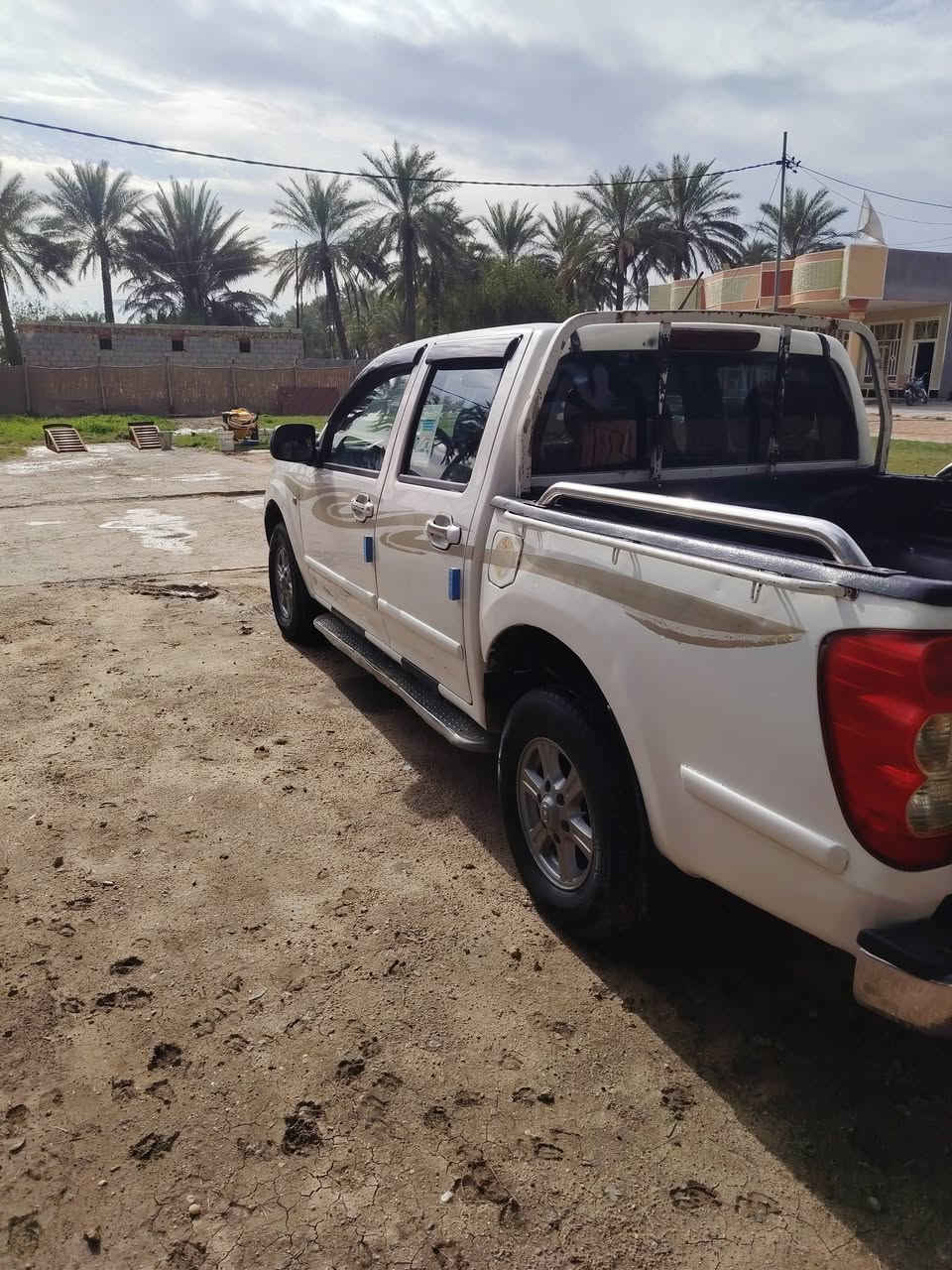 السلام عليكم كريت ويل للبيع موديل 12 رقم قادسيه تحويل مباشر سياره جاهزه ما ناقصها كل شيء السياره مال جناي سده الهنديه المهناويه رقم الهاتف او واتساب ***********
