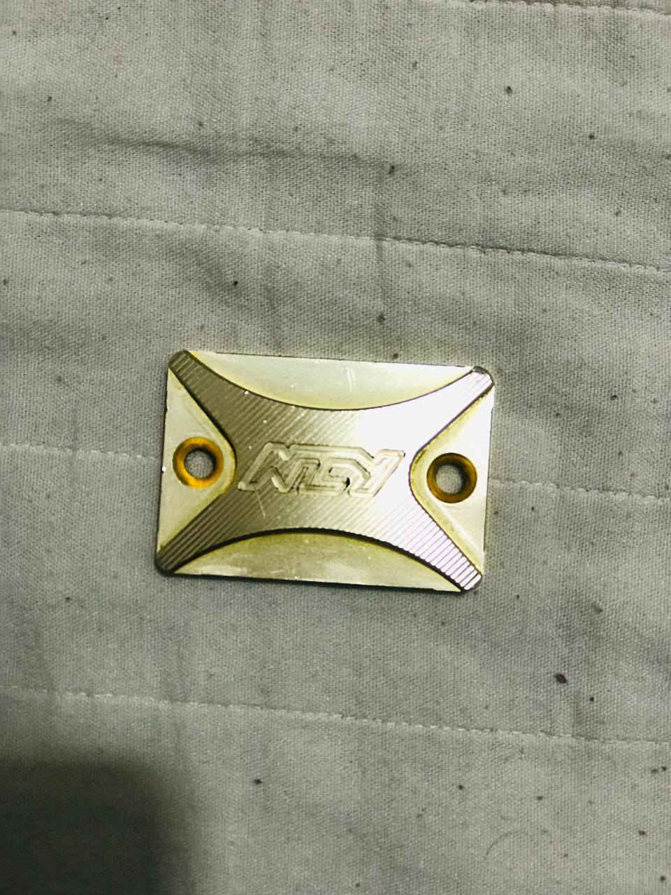 السلام عليكم
خفايف ماكس للبيع السعر خاص ***********
