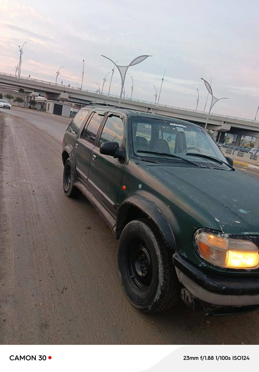 السلام عليكم فورد للبيع قير محرك ملكه 3000 سعر 20 وبيها مجال واللي يحب يتواصل على رقمل رقم سليمانيه سنويه ساقطه راعيها متوفي واهلها موجودين تريد تحويل تريد وكاله***********
