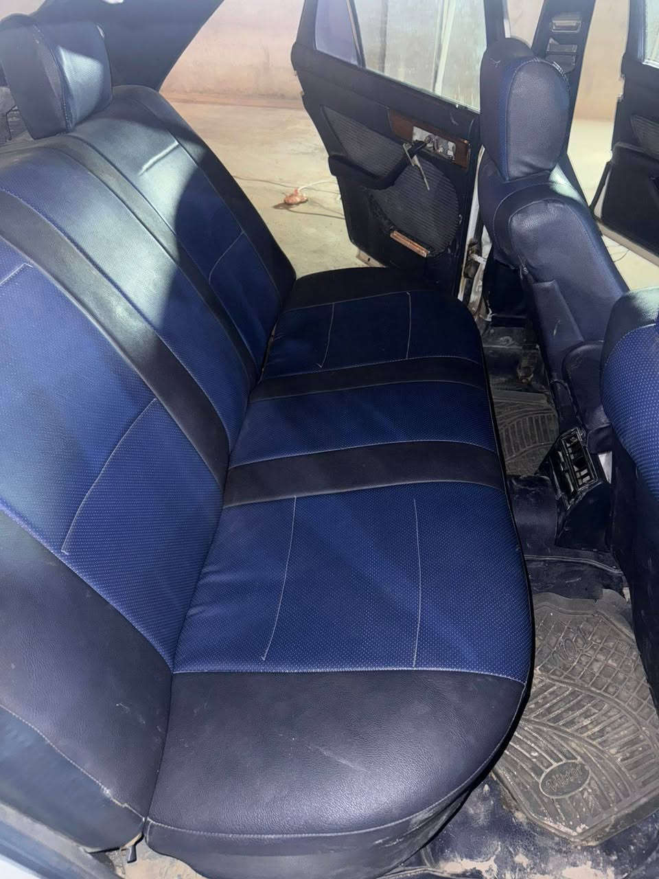 سلام عليكم مارسدس رائاسي 
سياره جاهزه مكينه كير تبريد جام كله شغاله فتحه شغاله مكينته فيفيتي لايت زنون دوشمه جديده دواخله نضيفه كيجاته كله شغاله حداديته نص عمر مكاني بصره ٥ ميل رقم ***********غير متواجد فيس سعر 47بيه مجال البصرة, العراق
