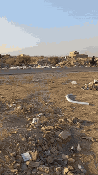 مشتمل للبيع 🔴🔴🔴🔴🔴🔴

السلام عليكم ورحمة الله وبركاته 

مشتمل للبيع مساحة 100م طولاني  ب اسمي تحويل وفتح بيان مباشر 
مثل ما موضح بالخريطة والفيديو  السعر والتفاصيل الاتصال على الخط .
الخاص مغلق
 

***********
