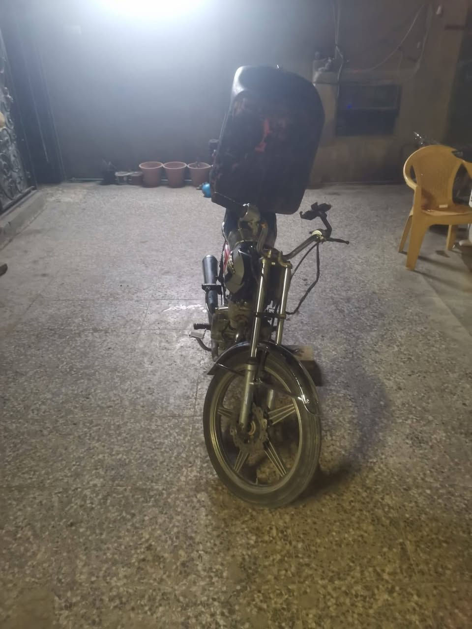 دراجه يراني اربع كير نامه حربيه موديل 2020 ظفيره كامله شلع تخبل مكينه ناعمه بيه اسم خيط تبخير  دبلاتها شغالها امامي خلفي سعر ٢٧٥ بيه مجال مع صندوك مكان بغداد البياع رقمي ***********
