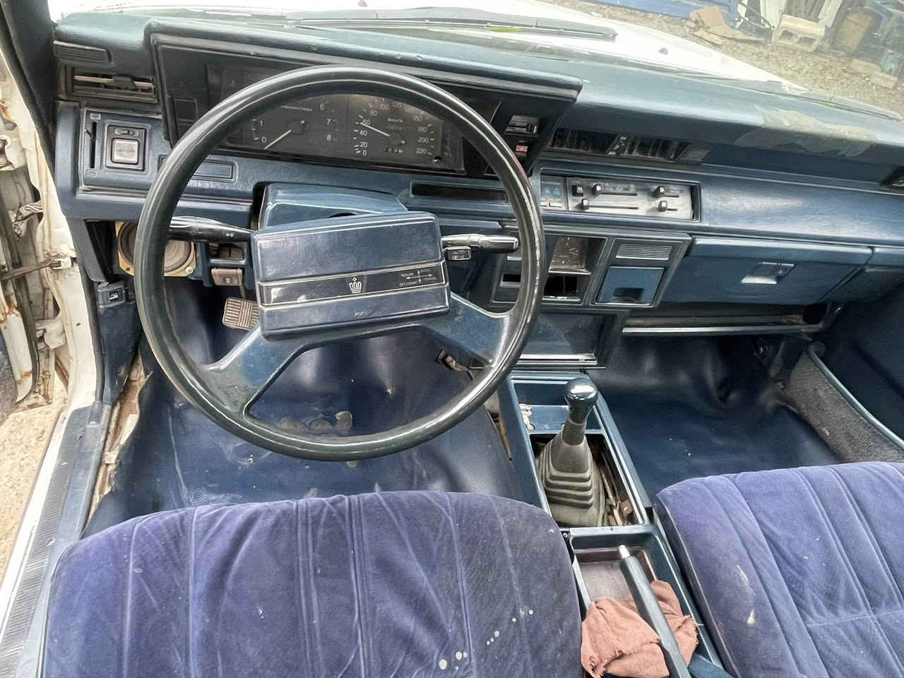 سلام عليكم سوبر 1984 مكفوله كير محرك  كامله مابيها نقص 
صبغ عام 
سعر 28$ 

‭0770 697 7201‬/ علي
