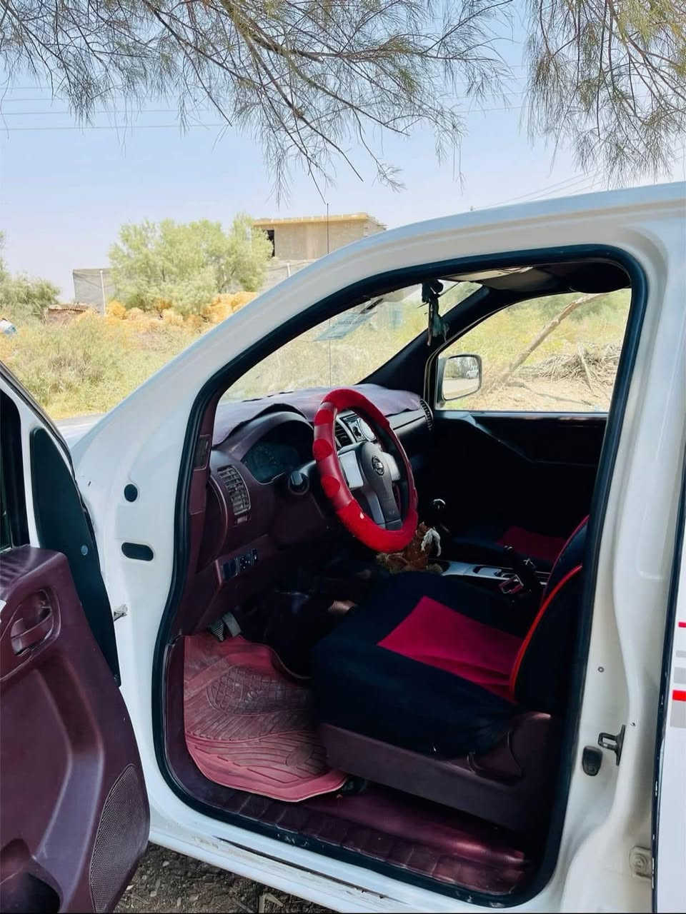 سلام عليكم نيفاره للبيع موديل 2008 محرك بلادي كبر عادي تبريد تتفئه شغالات سياره مكفوله بس جاملغ تبديل للاستفسار على الرقم *********** السعر 83 وبيهه مجال مكان ميسان كميت
