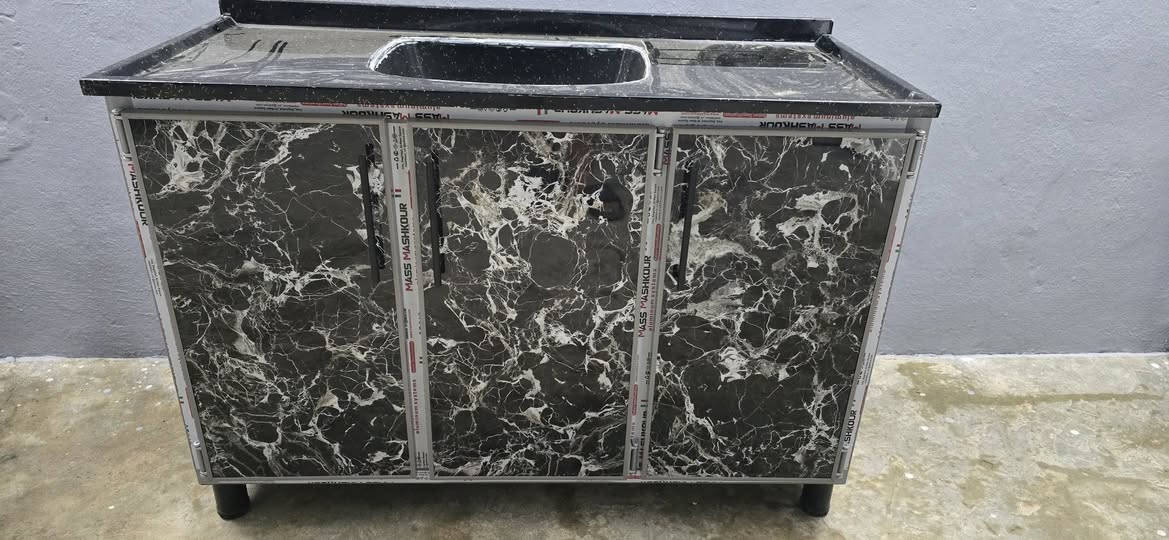 كونتر مع سنك اشترينا جديد ما مستخدم بس القياسات طلع غلط وابيعهم القياس  130سنتيم 

السعر 250 بي مجال للشراي


**إذا كنت صاحب هذا الإعلان وتريد حذفه لأي سبب، رجاءا أرسل رسالة إلى الدعم الفني**