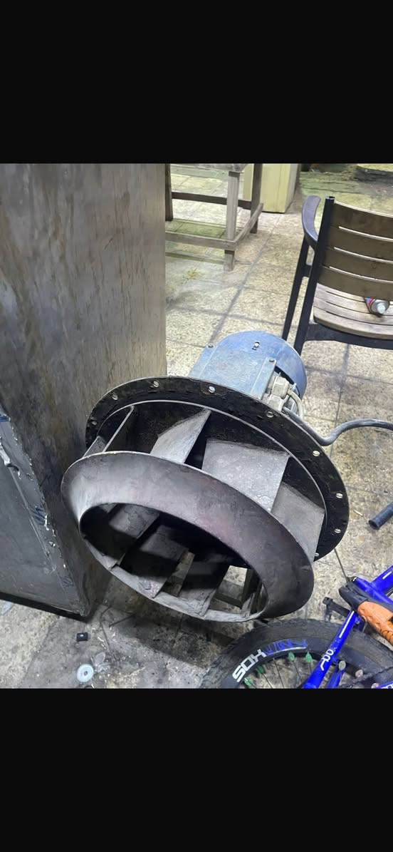 غراض مطعم للبيع عدد الكراسي 20 عدد الطبلات 8العنون بغداد الاستفسار***********الستفسار👉
