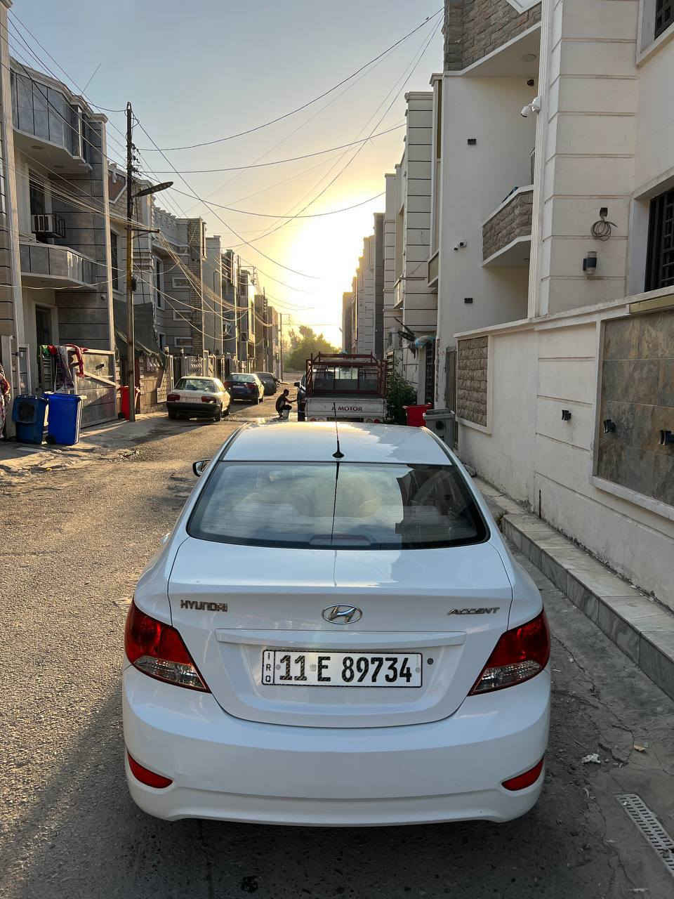 السلام عليكم
اكسنت 2013 خليجي شركة عامة 
مكفولة كفالة عامة عدة طخة بالدوسة مثل ما موضح بالصور
بغداد الرقم الدولي الجديد
مكينة 1600 دبل قطرة 
مكينة كير خير من الله تبريد ثلج 🧊
تخم تاير جديد سيارة جاهزة وجديدة 
السعر بـ114$ وبيهـا مجال بسيط 
العنوان الدورة / الاثوريين
للاستفسار الرقم / *********** 📞
