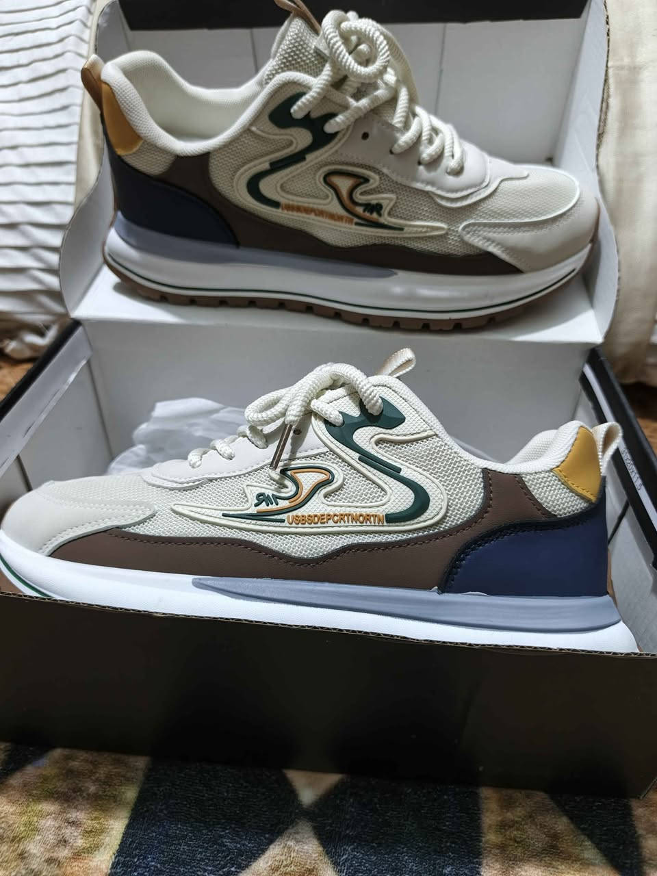 تكرمون شوز او حذاء ماركه بالباكيت التواصل (***********) كربلاء, العراق
