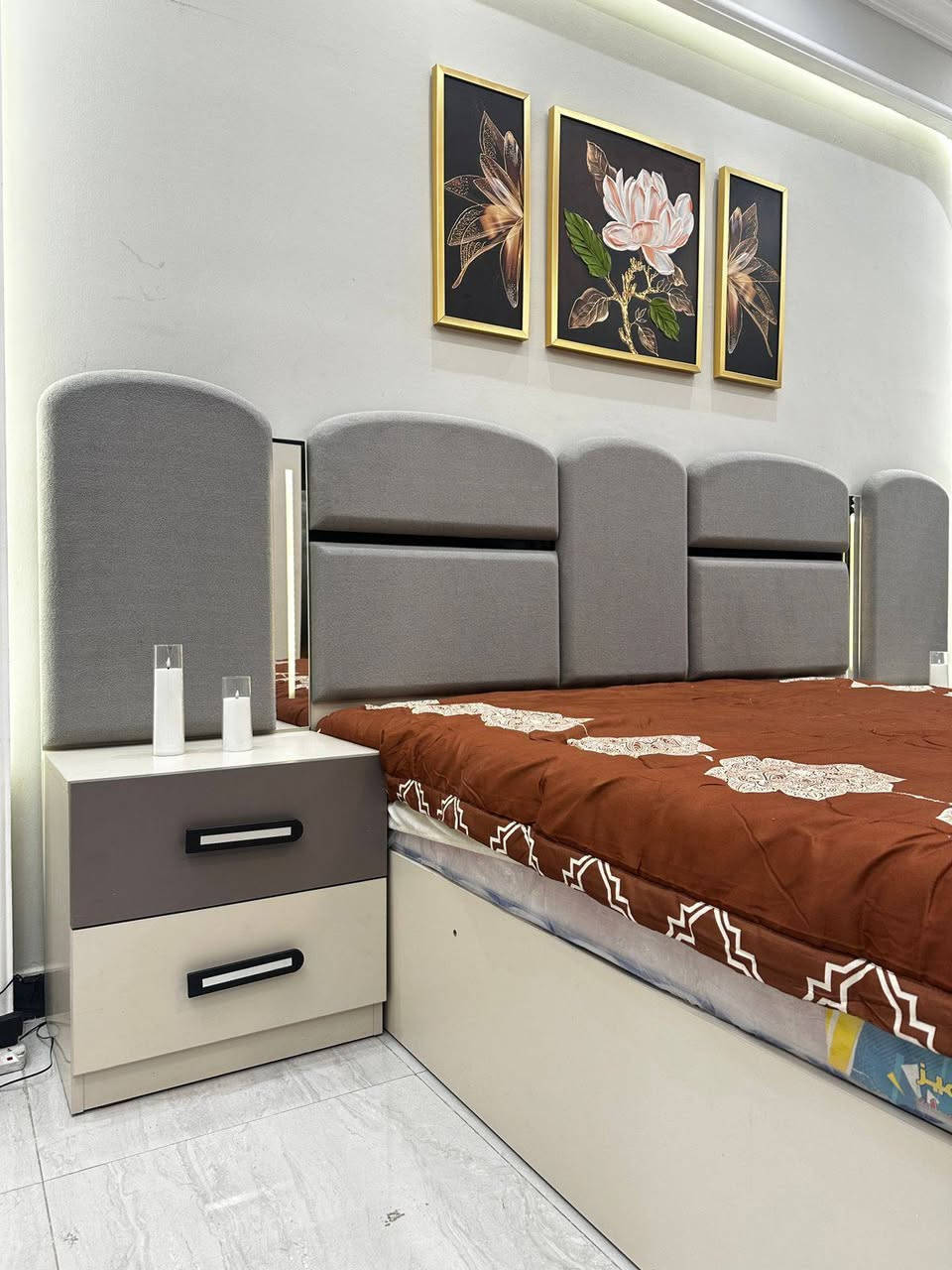 معرض الوليد الأثاث الراقي احدث الغرف التركية وعراقية 
غرف نوم عرقي وتركيا ضمان الجوده عاليه 
*********** الشريقات, صلاح الدين
