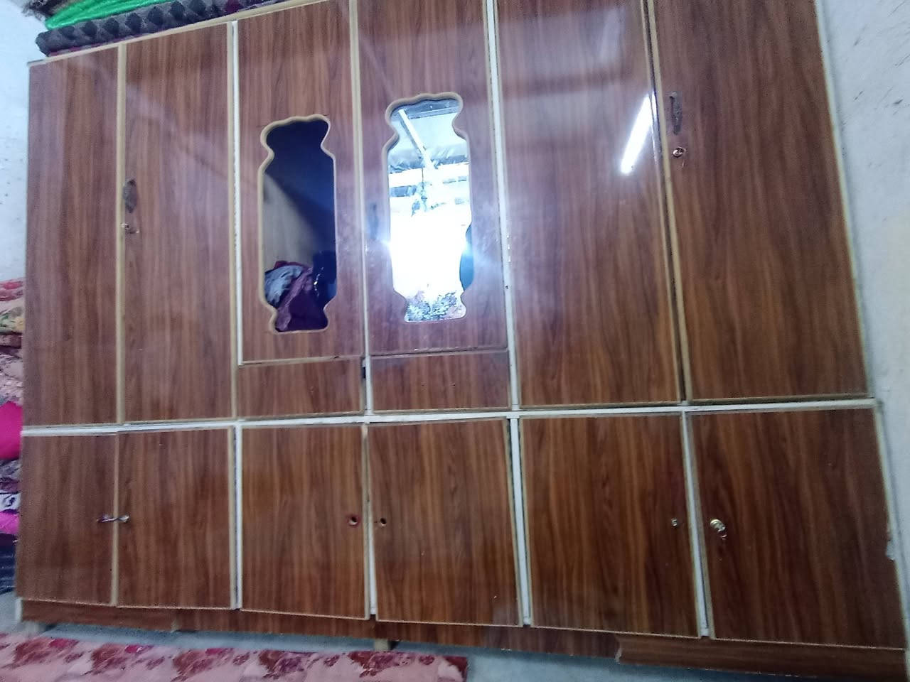 بوفيه سليماني نظيف كلش فقط المراية ماموجوده للبيع وخشب كلش نظيف واصليه سعره ٢٠٠ بيه مجال


**إذا كنت صاحب هذا الإعلان وتريد حذفه لأي سبب، رجاءا أرسل رسالة إلى الدعم الفني**