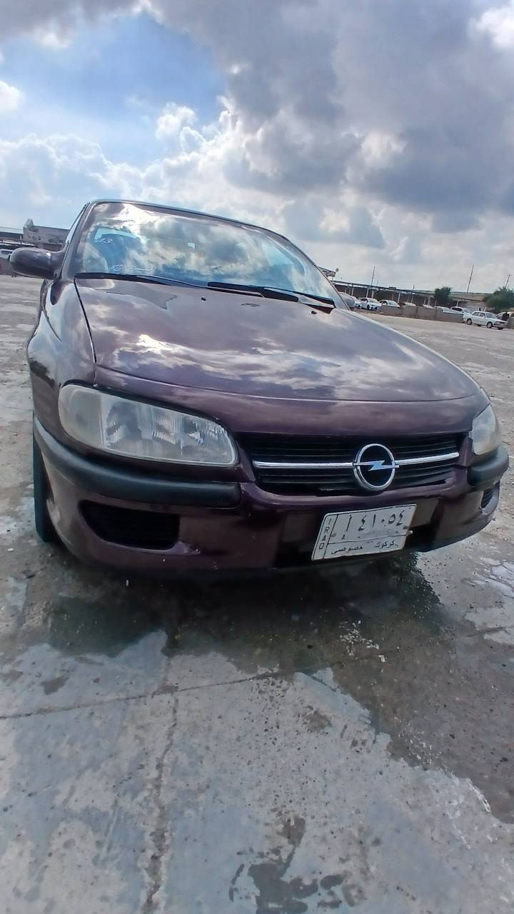 اوبل موديل 1994 محرك 20 كير اوتماتيك فول فول 
جوم كهرباء 
رقم كركوك سنويه منتهيه  شرط تحويل 
هزه جديده 
بطاقه بانزين بيه 
تبريد 🥶نقص كوبريسر 
بدون ضربه كل جسمه عل بلاد 
كلير لجماليه فقط 
سعر 38$ بيه مجال بسيط 
*********** كركوك, العراق

