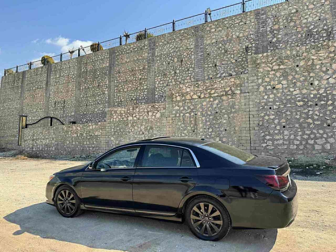 لميتيد فول فول avalon 2011
عام سبوخ 
مو مقلوب بها دعم خلفي
گير محرك مومفتوح
ايرباك مومفتوح
سعر ١٢٤
غرامة ١٤$نزل من سعر 
*********** دهوك, العراق
