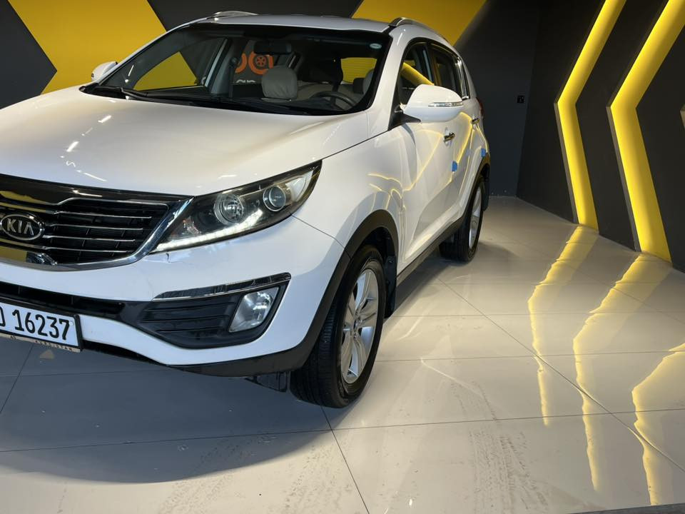 سبورتج 2011
خليجي محرك 2000محرك دوش مواصفات
يدات نيكل 
مرايه شفت
كشن كهرباء 
تبريد لمس
بدون صبغ
تايرات جديده سنويه بأسمي

مكانها السليمانية للاستفسار فقط اتصال 
***********
