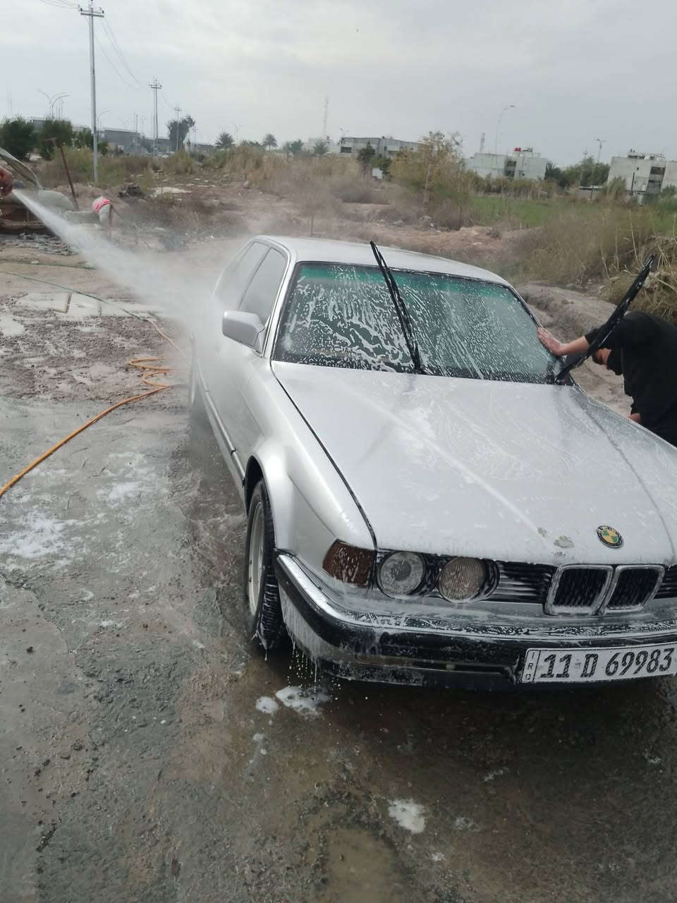 سلام عليكم
للبيع 735 موديل 92 هزه جديده رقم دولي بغداد محرك كير مكفول ترايك وين ما يعجبك كهرباء حلوه تبريد شغال 

 سياره بيها طخه بنيد كد اقل الشبر بيها خياس بسيط جاملغ الخلفي وتكمه يم جامه السايق حداديه جديده تخم تاير جديد داخل اسود كشنات جلد   سعر 53بيها مجال مكان بابل سكندريه شراي يتصل***********

