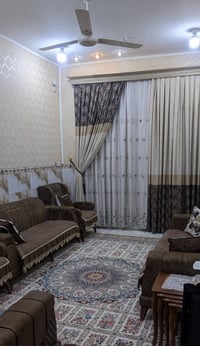 بيت للبيع • حي الجامعة • ١٠٠م