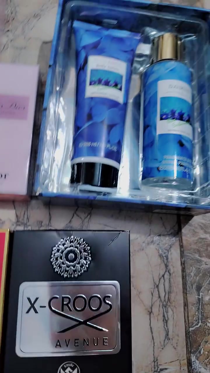 شوفولي فخامة العطور. 25 قطعة وية البكج 250مل   سعرهم. 90 مع التوصيل


**إذا كنت صاحب هذا الإعلان وتريد حذفه لأي سبب، رجاءا أرسل رسالة إلى الدعم الفني**