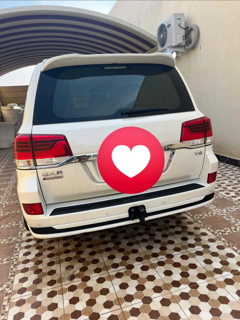 السلام عليكم ‏لاندكروز للبيع موديل 2021 سياره كفاله عامه رقم سياره بغداد جديد العنوان البصرة الدير قرب حقل مجنون رقم الهاتف ***********
