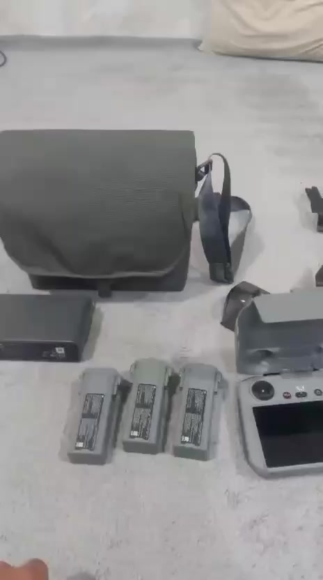 سلام عليكم للبيع درون اير 3 الدرون فول نضافة طايرة بس 3 ساعات مكاني بابل توصيل ما عندي تجي تفحص وتخذ السعر 1850


**إذا كنت صاحب هذا الإعلان وتريد حذفه لأي سبب، رجاءا أرسل رسالة إلى الدعم الفني**